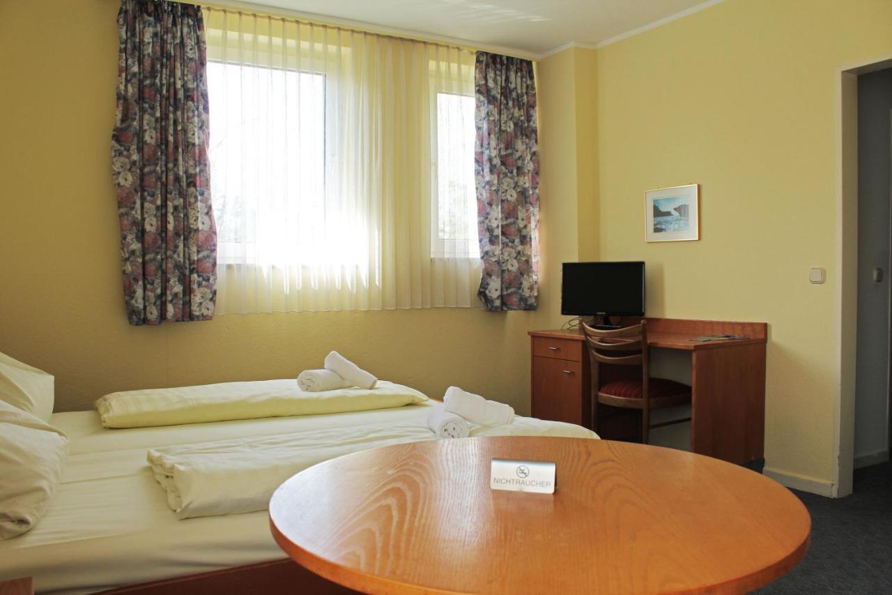 Autobahn Hotel Pfungstadt Ost Экстерьер фото
